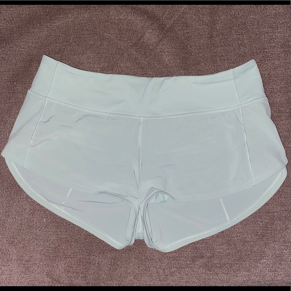 Lulu Lemon Speed Up Shorts 2.5”